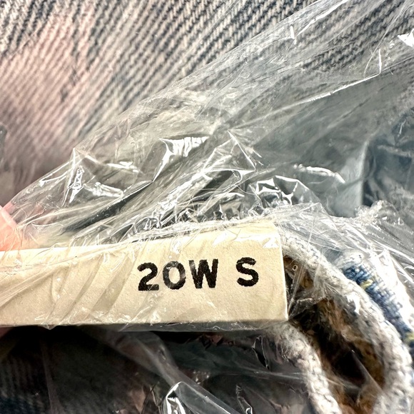 LEVIS Plus 501 Jeans Boho Embroidered Flowers Light Indigo - Picture 3 of 4